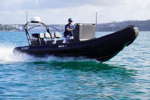 barco profesional fueraborda