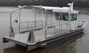 barco profesional gabarra de trabajo