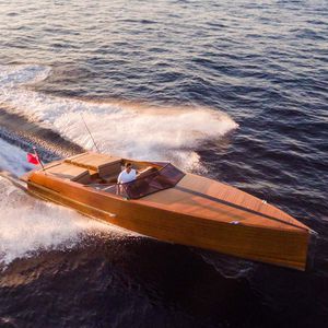 runabout intraborda / bimotor / open / con doble consola