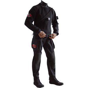 traje impermeable de buceo