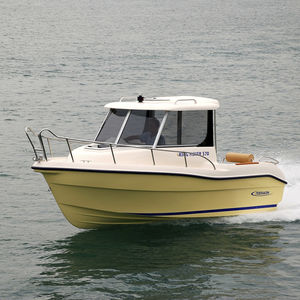 barco de motor de pesca-paseo fueraborda 1