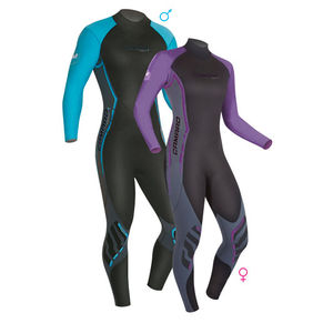 traje semiseco de buceo