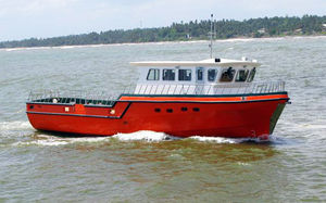 barco profesional embarcación de servicio portuario 1