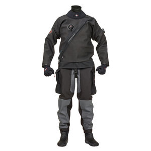 traje de buceo 1