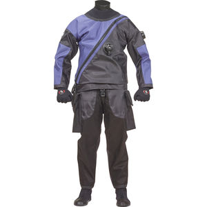 traje de buceo 1