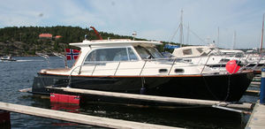 cabin-cruiser intraborda