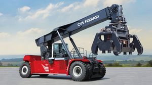 reach-stacker con spreader superior