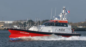 barco profesional embarcación piloto