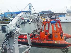 pescante para barco de salvamento