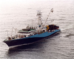 buque de pesca profesional atunero cerquero 1