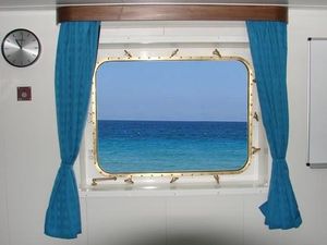 ventana para buque