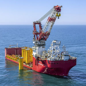 buque de servicio offshore para la construcción 1