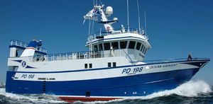 buque de pesca profesional arrastrero 1