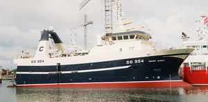 buque de pesca profesional arrastrero 1