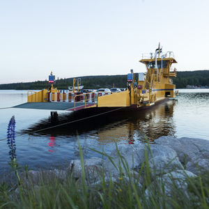 car-ferry cablero