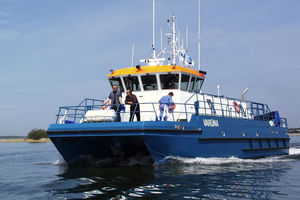 barco profesional barco hidrográfico