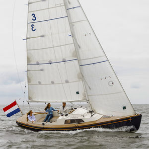 monocasco / de crucero / clásico / daysailer