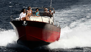 cabin-cruiser intraborda / open / clásico / 8 personas máx.