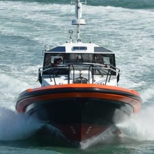 barco profesional embarcación piloto