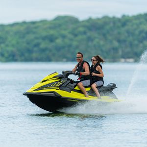 moto de agua sedente