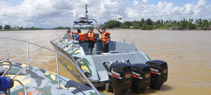 barco profesional barco de vigilancia 1