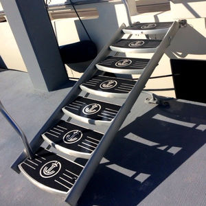 escalera para yate / lateral / de embarque / manual