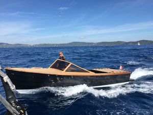 runabout intraborda / con doble consola / de carbono / clásico
