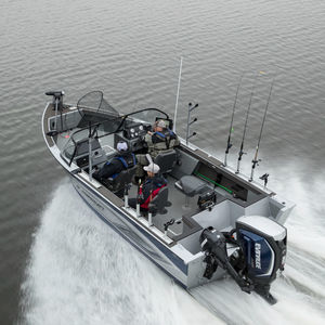 bay boat fueraborda