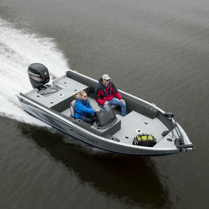 bay boat fueraborda 1