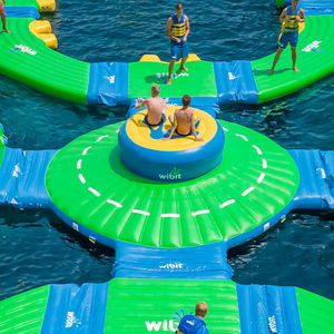 juego acuático plataforma