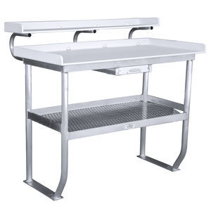 mesa de limpieza del pescado para pantalán