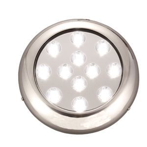 iluminación subacuática para barco