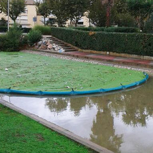 barrera de contención / flotante / permanente / para aguas tranquilas