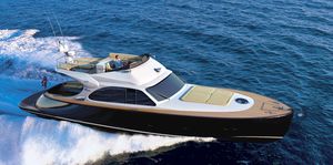 yate a motor de crucero 1