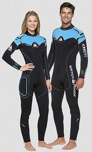 traje húmedo de buceo 1