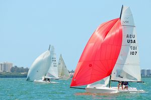 velero de quilla deportivo