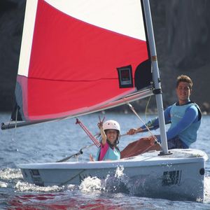 barco de vela ligera individual