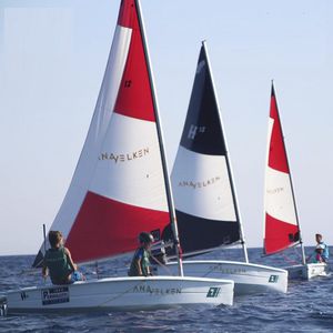 barco de vela ligera individual 1