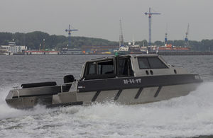 barco profesional barco de vigilancia 1