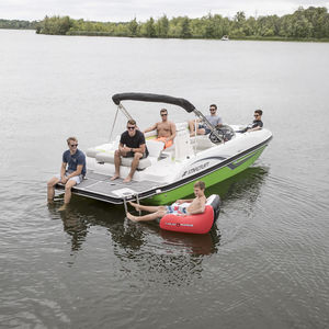 deck-boat intraborda