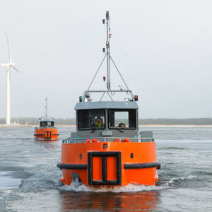 barco profesional remolcador