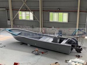 barco de motor de pesca-paseo fueraborda