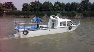 barco profesional barco de trabajo 1