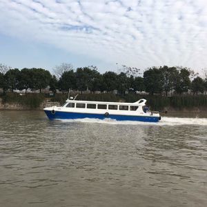 barco profesional barco de pasajeros 1