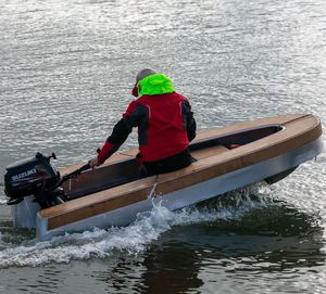 bote auxiliar fueraborda