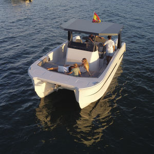 barco open catamarán