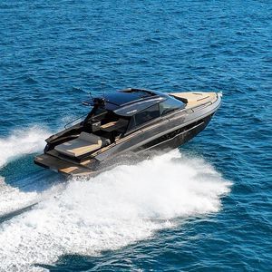 barco cabinado intraborda