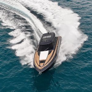 barco cabinado intraborda