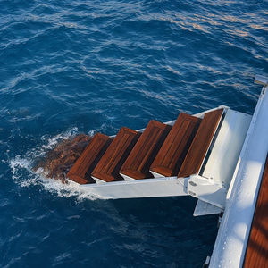escalera para barco