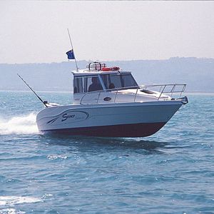 barco de motor de pesca-paseo fueraborda 1